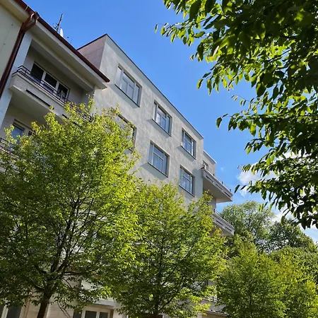 Apartment Apartma V Srdci Podebrad *